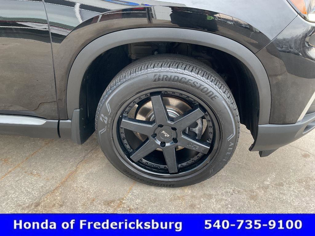 Used 2023 Honda Pilot Touring image 13