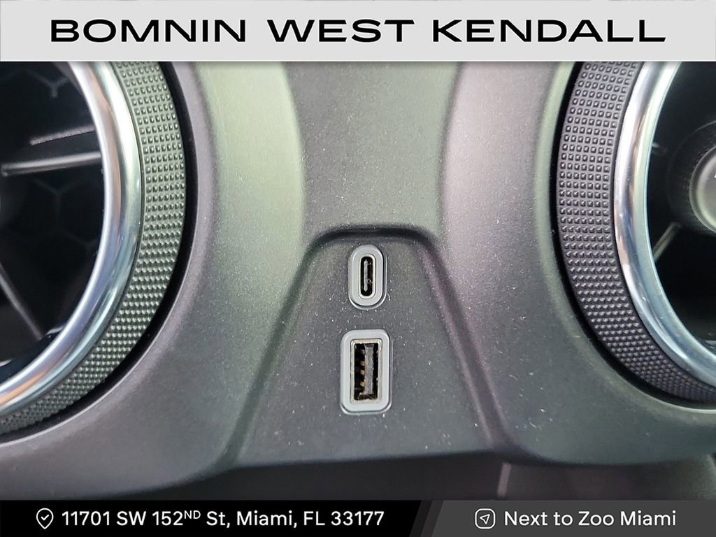 Used 2024 Chevrolet Blazer LT image 20