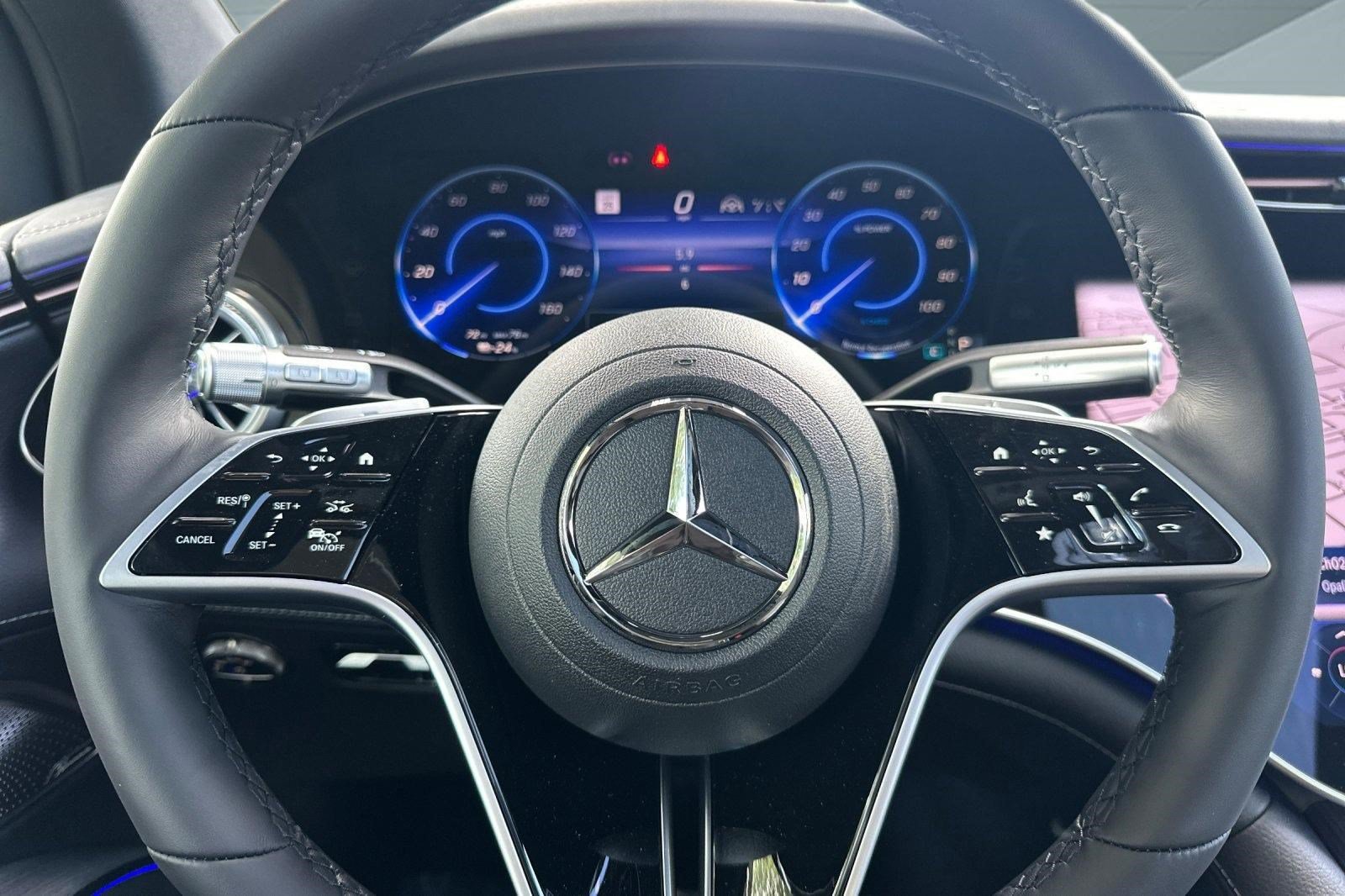 New 2026 Mercedes-Benz EQS 400 4MATIC SUV image 17
