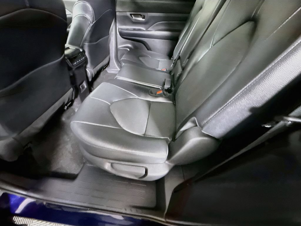 Certified 2025 Toyota Grand Highlander AWD Hybrid image 28