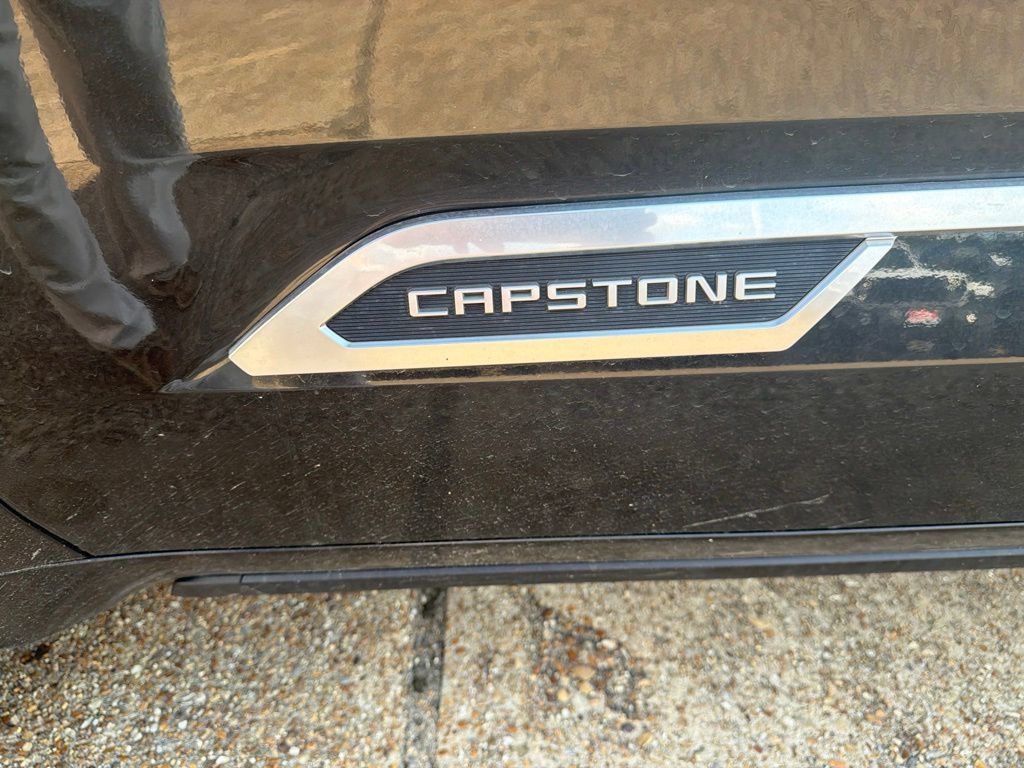 Used 2022 Toyota Tundra Capstone AWD/4WD image 3