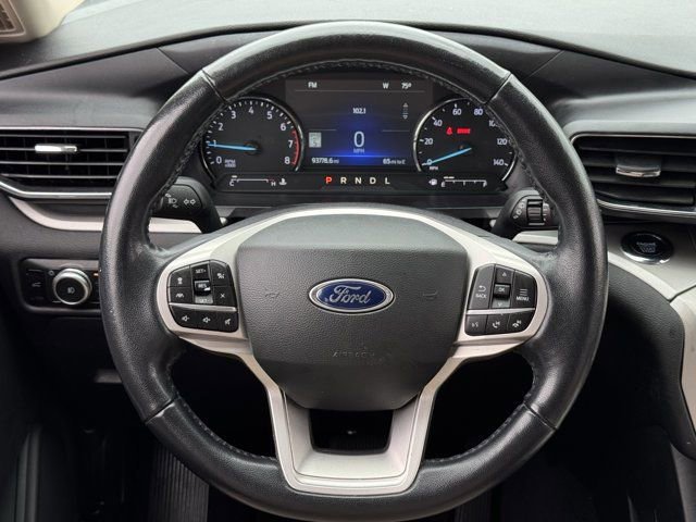 Used 2022 Ford Explorer XLT w/ Equipment Group 202A RWD image 13