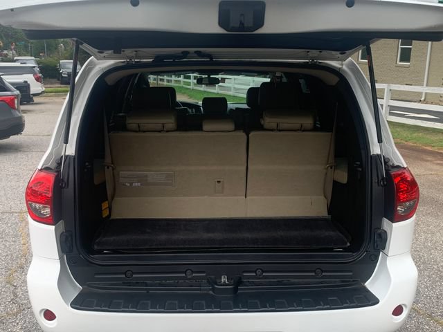 Used 2015 Toyota Sequoia SR5 w/ Premium Package AWD/4WD image 9