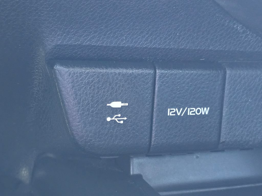Used 2019 Toyota Camry SE FWD image 34