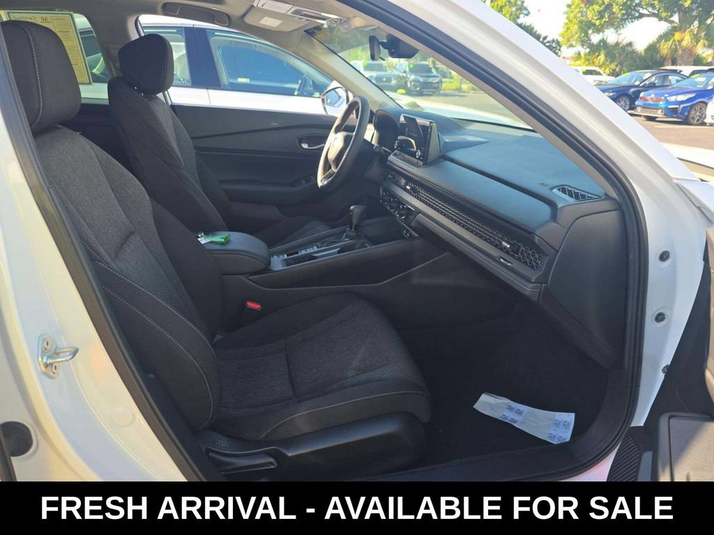 Used 2024 Honda Accord EX image 9
