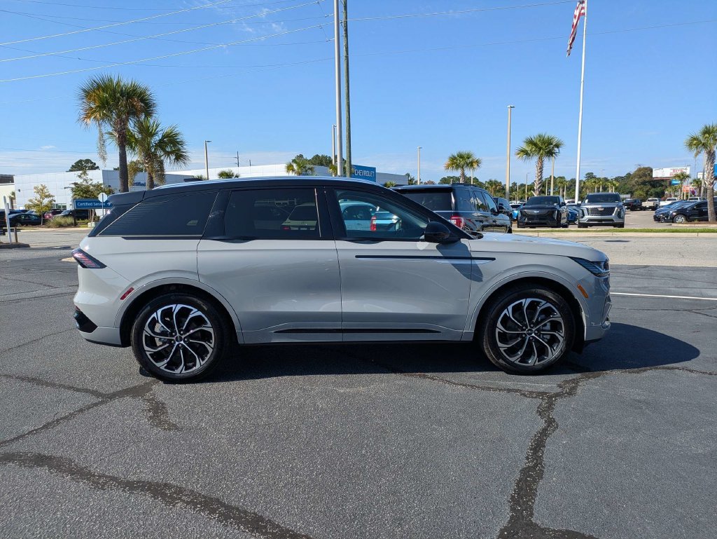 New 2026 Lincoln Nautilus Reserve AWD/4WD image 3