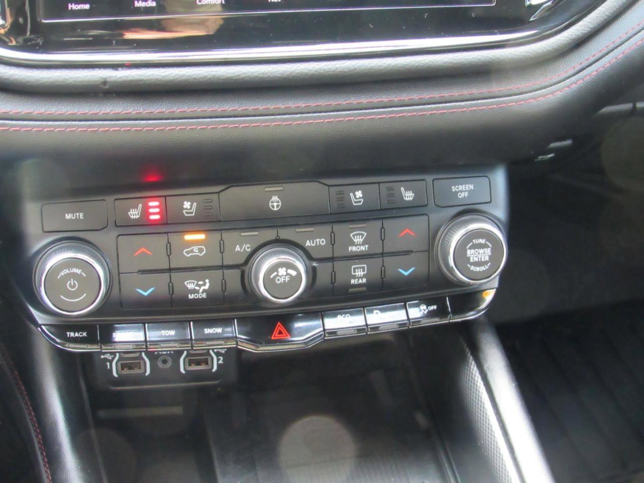 Used 2021 Dodge Durango R/T w/ Tow 'N Go Package image 27