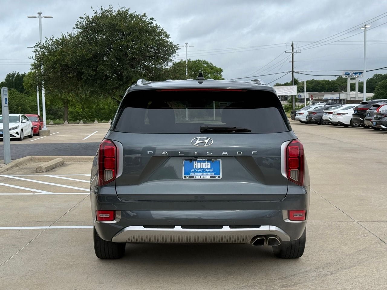 Used 2022 Hyundai Palisade Calligraphy FWD image 4