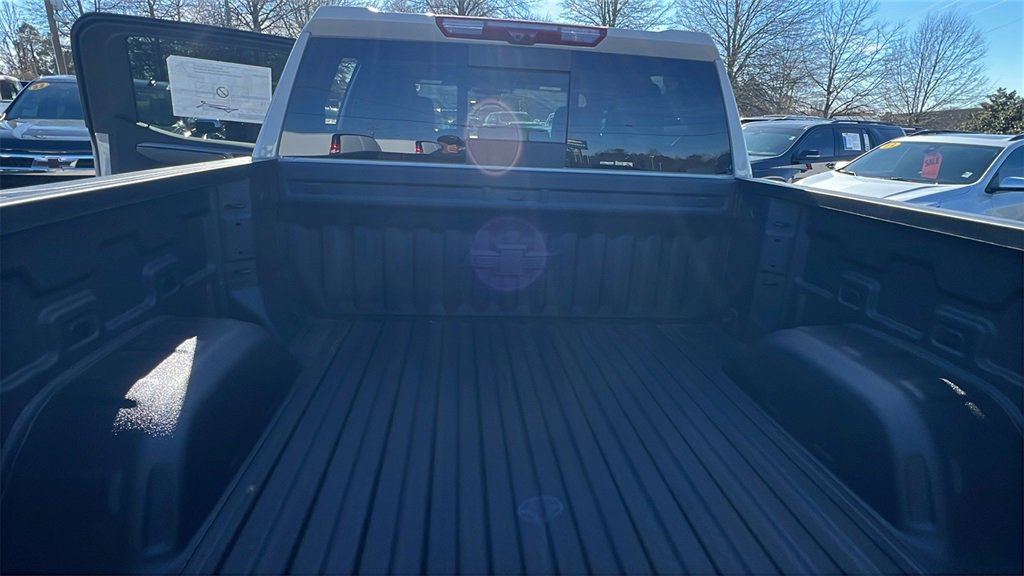 New 2026 Chevrolet Silverado 1500 ZR2 image 10