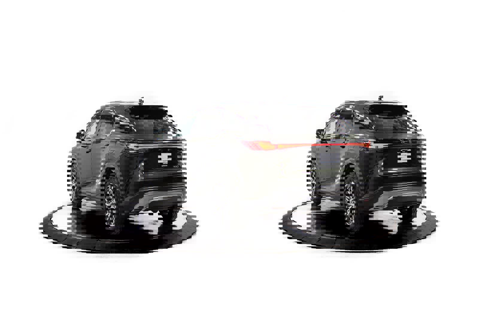 Used 2024 Lexus RX 350 Premium w/ Convenience Package FWD image 3