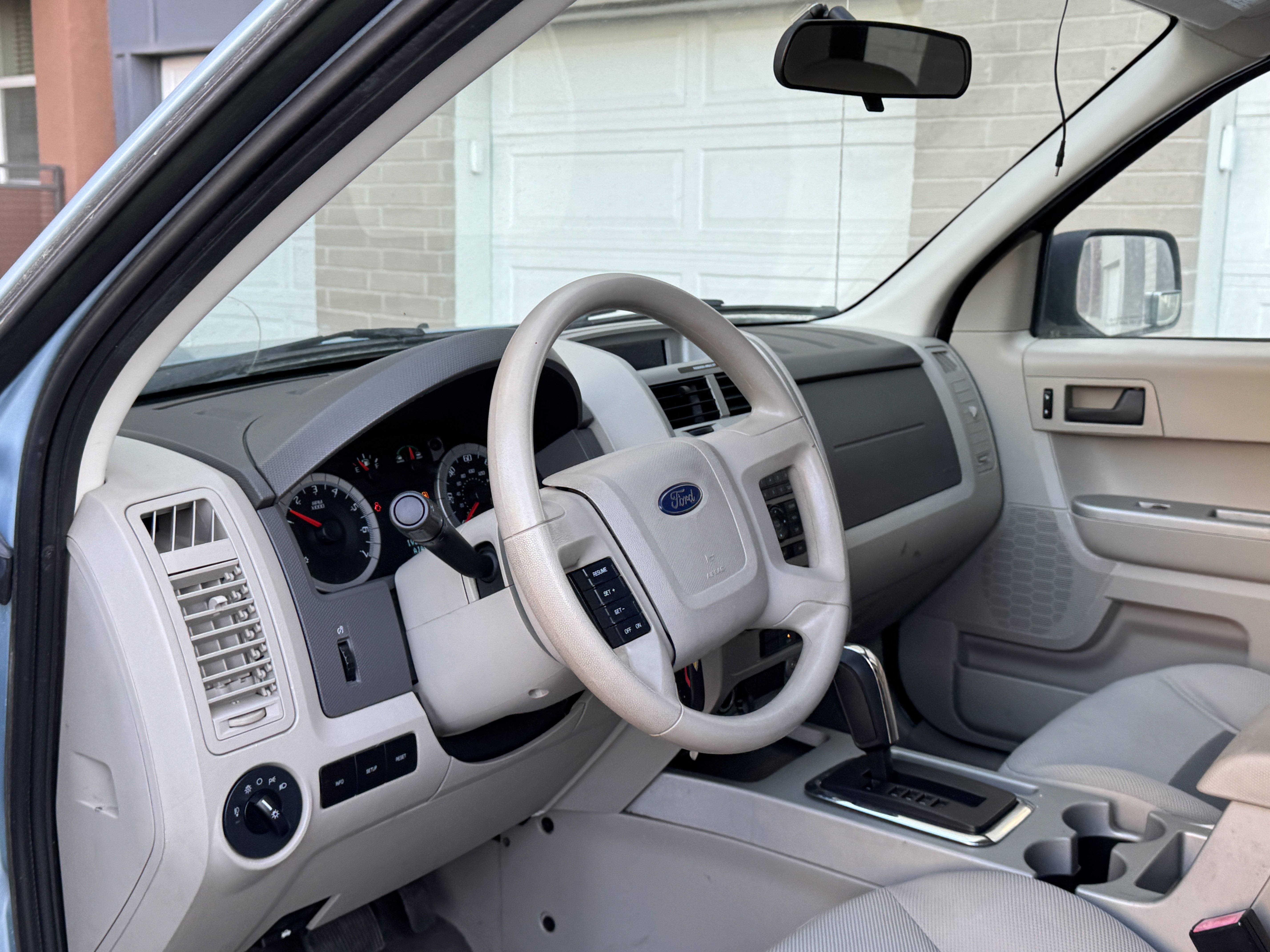 Used 2008 Ford Escape 4WD Hybrid image 16