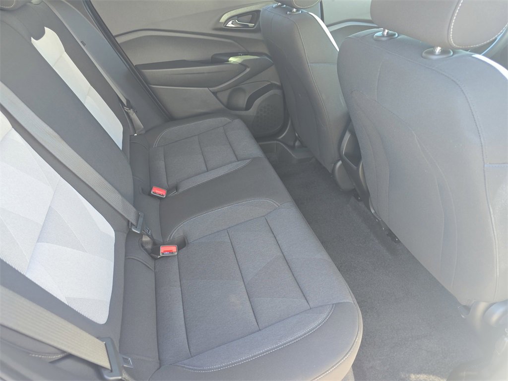 Used 2025 Chevrolet Trax LS image 11