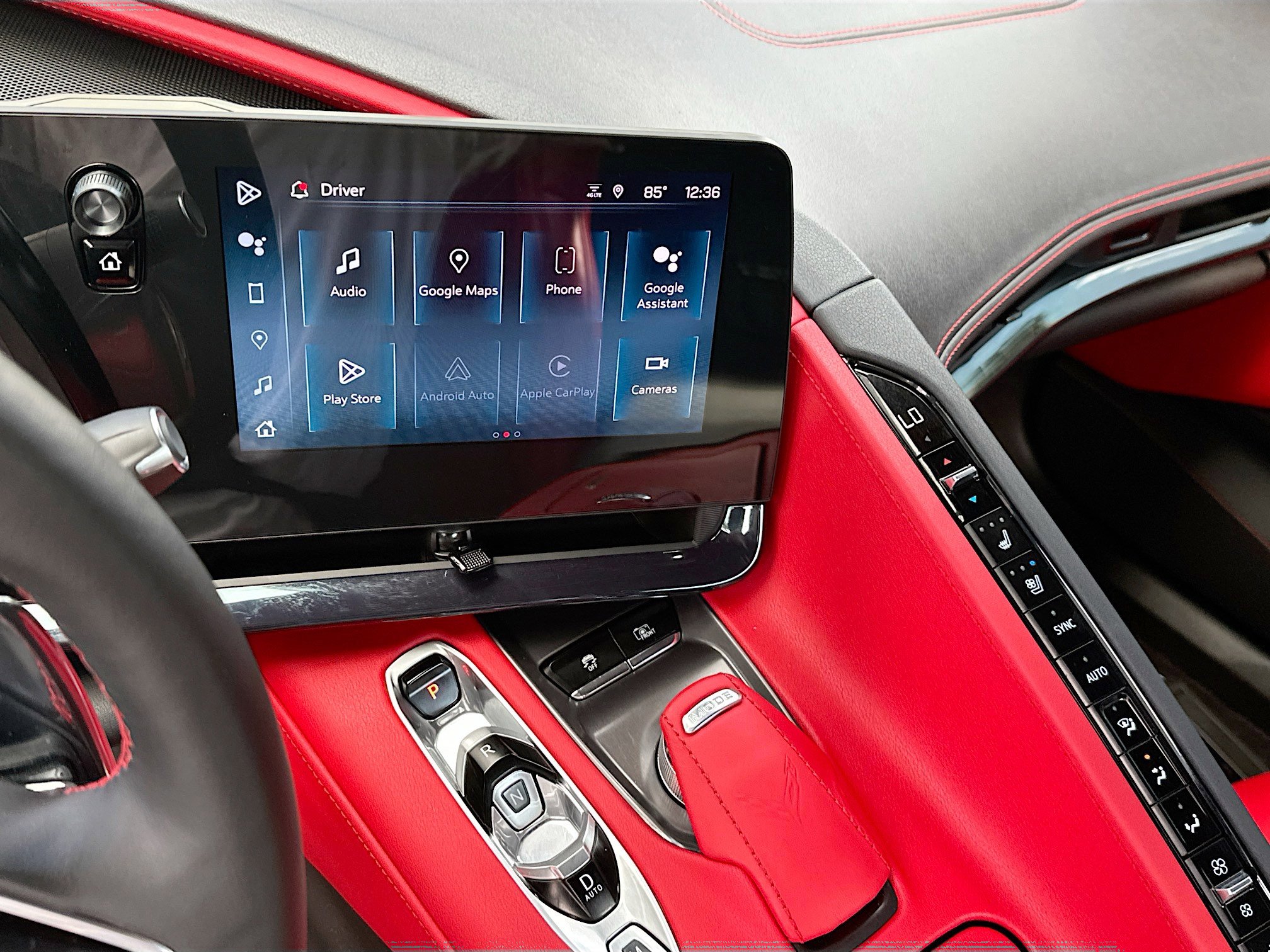 Used 2025 Chevrolet Corvette 2LT w/ Stealth Interior Trim Package image 13