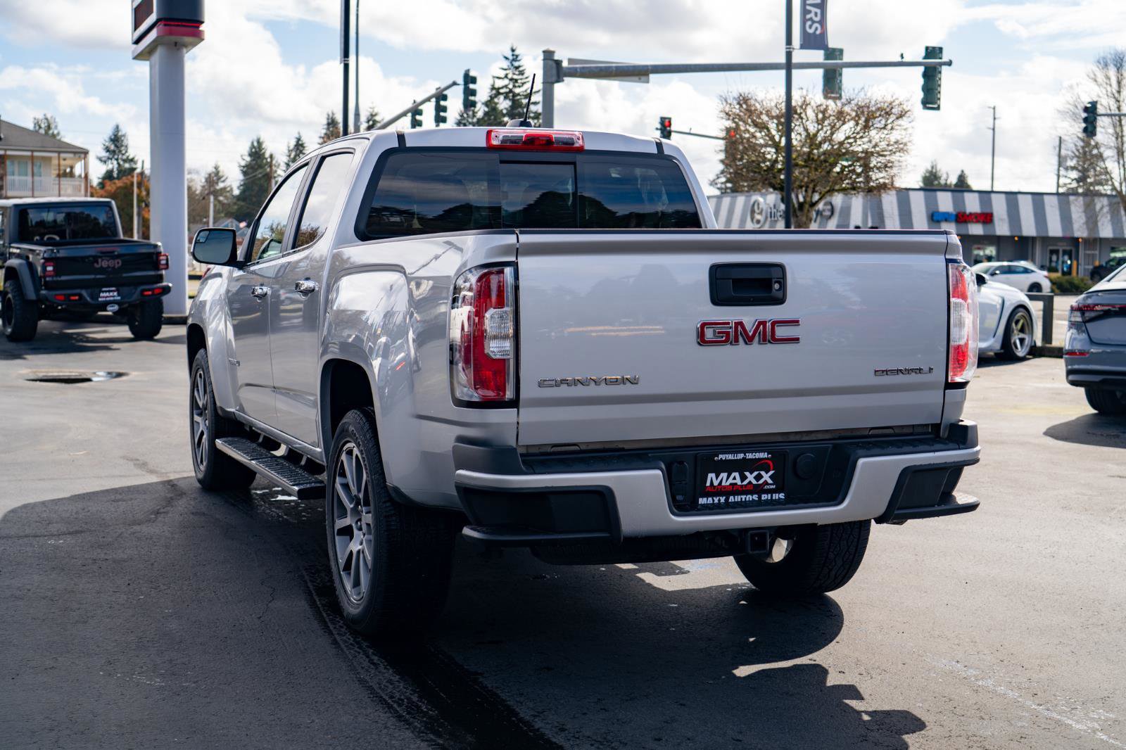 Used 2018 GMC Canyon Denali AWD/4WD image 12