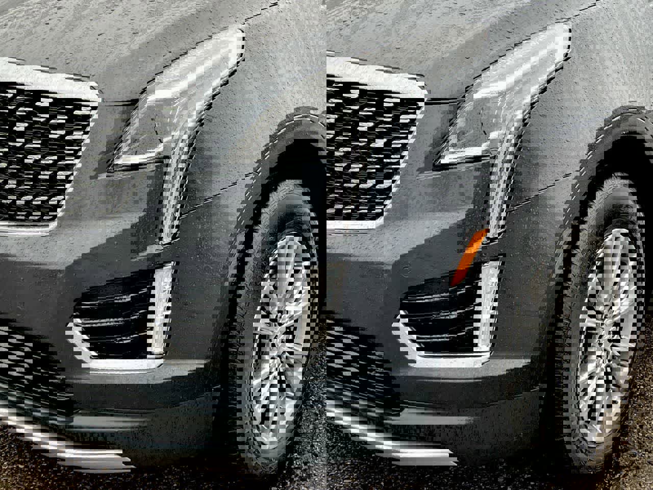 Used 2022 Cadillac XT5 Premium Luxury w/ LPO, Floor Liner Package image 37