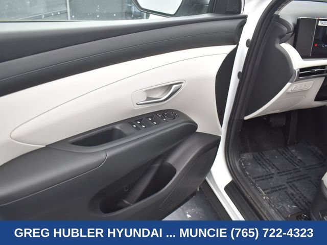 Used 2025 Hyundai Tucson SEL AWD/4WD image 24