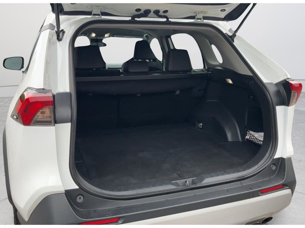 Used 2024 Toyota RAV4 Adventure AWD/4WD image 18