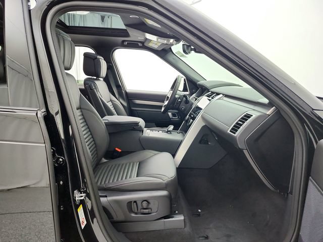 New 2026 Land Rover Discovery Limited Edition AWD/4WD image 14