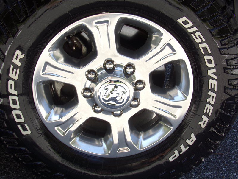 Used 2015 RAM 2500 Tradesman w/ Chrome Appearance Group AWD/4WD image 17