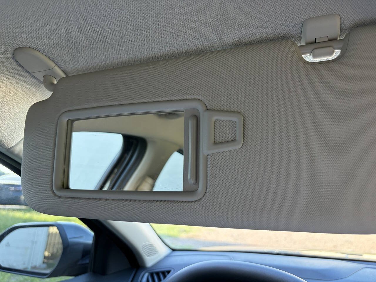 Used 2025 Kia K4 FWD image 28