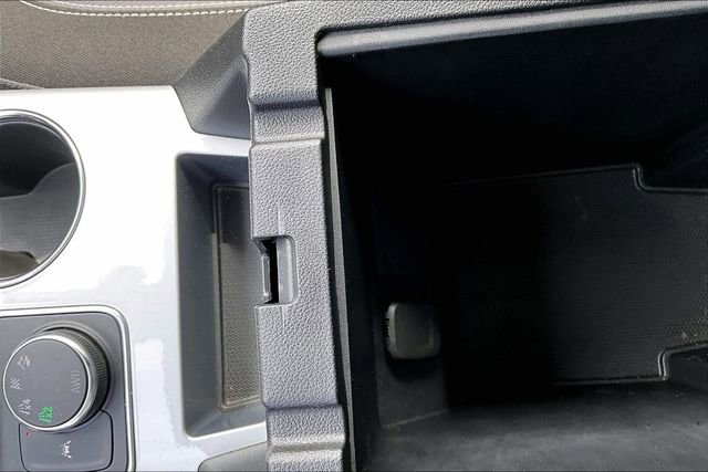 Used 2025 Chevrolet Blazer LT image 16