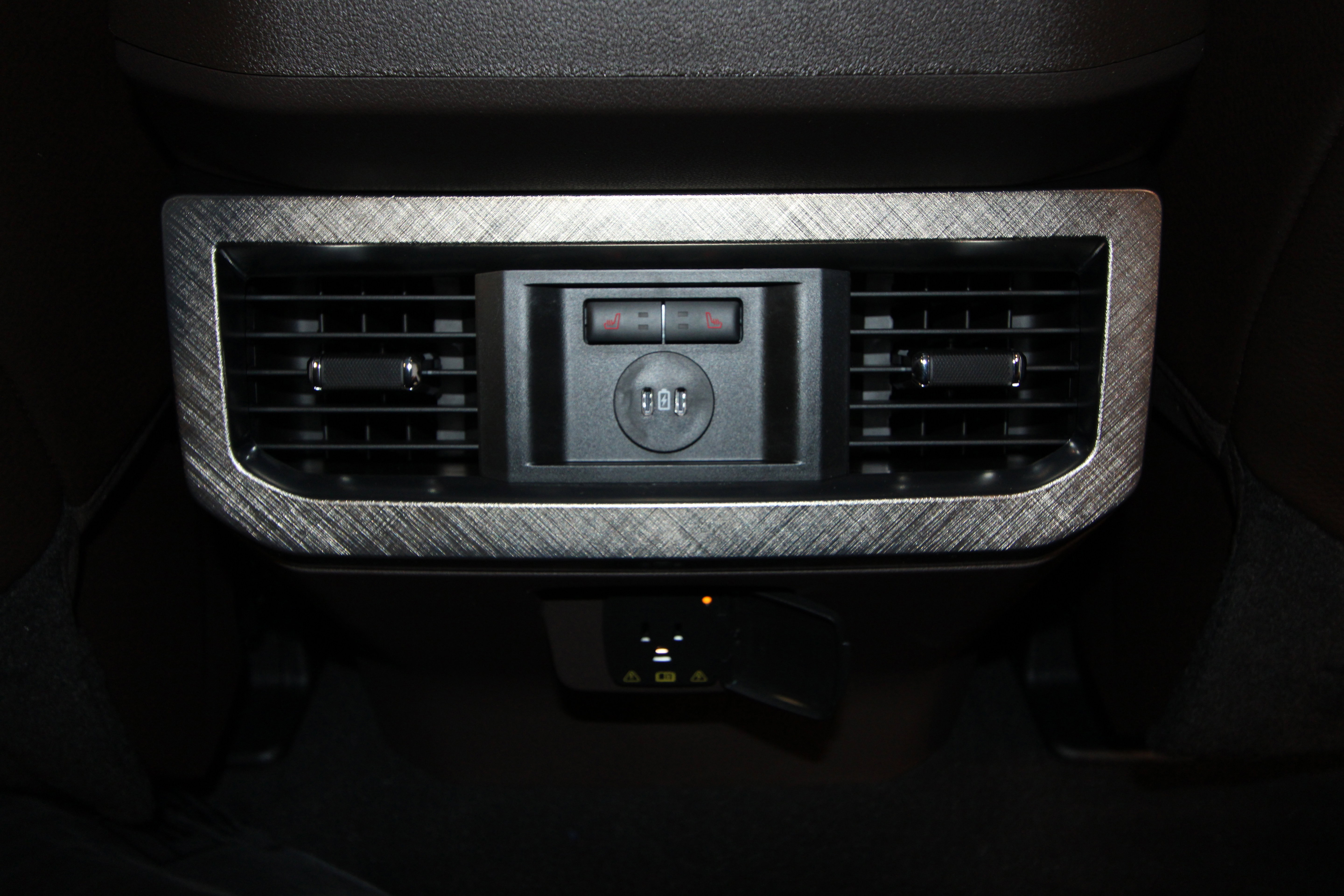 New 2025 Ford F350 King Ranch w/ Chrome Package image 30