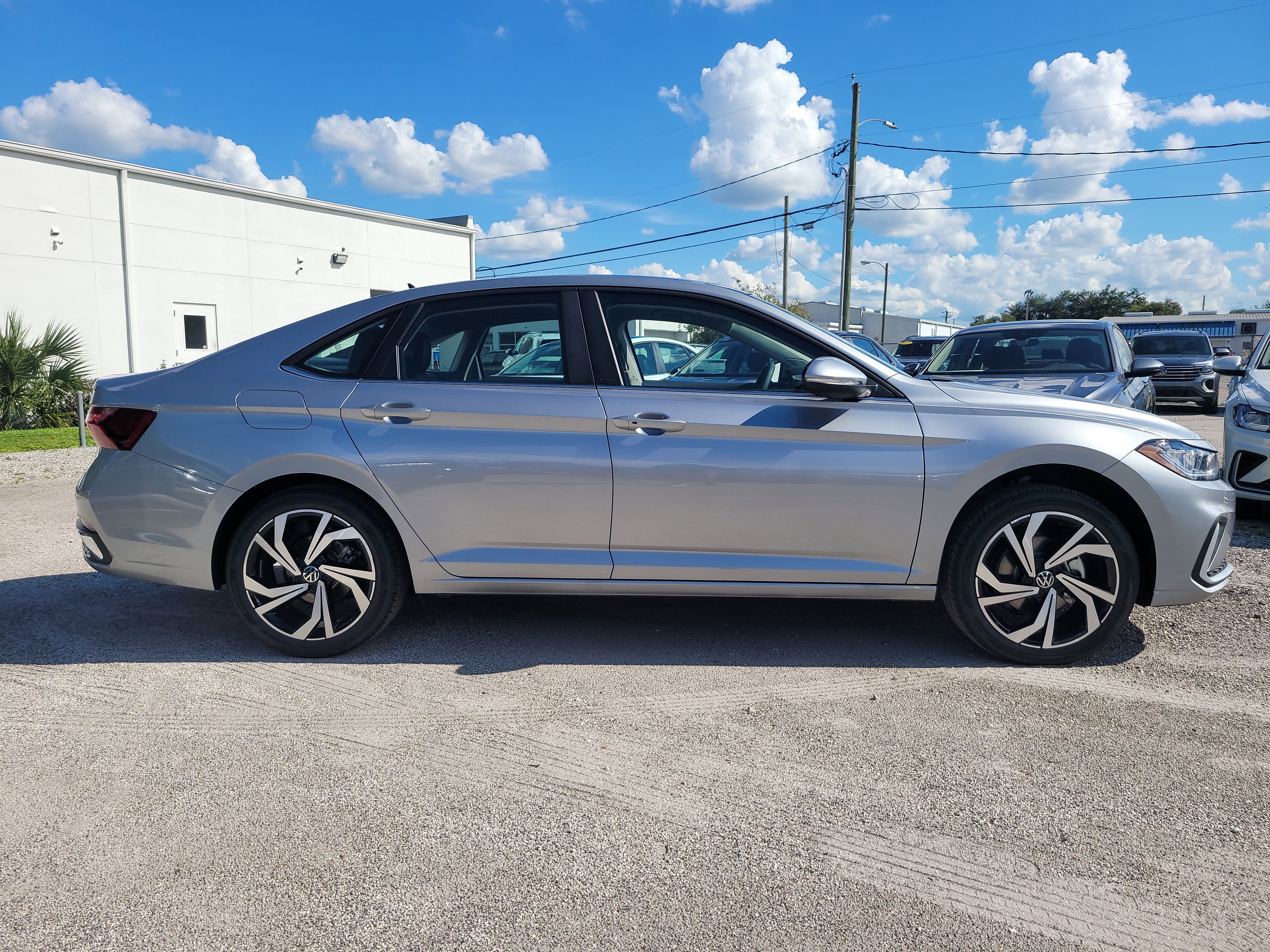 New 2026 Volkswagen Jetta SEL image 4