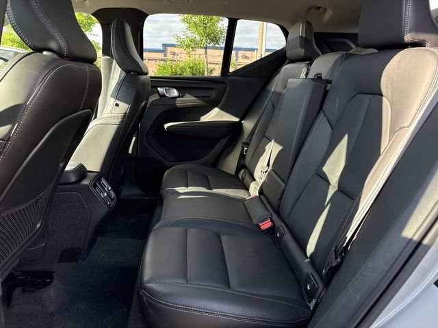 Used 2023 Volvo XC40 B5 Plus w/ Driver Assist Package AWD/4WD image 10