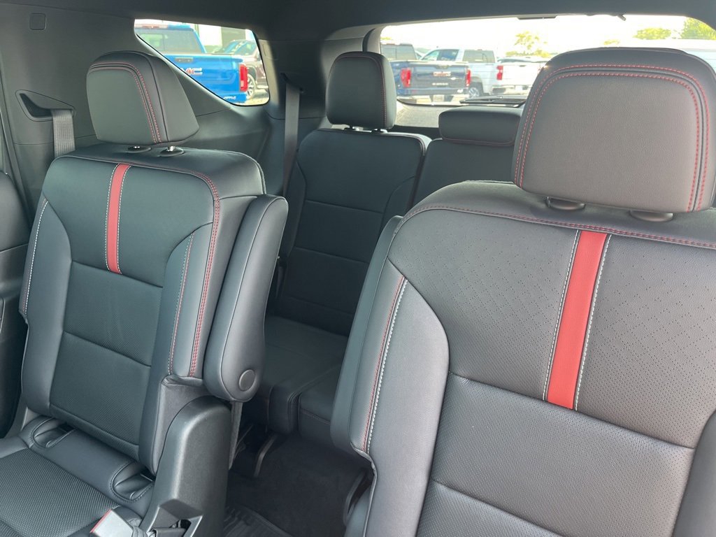 New 2026 Chevrolet Traverse RS w/ LPO, Floor Liner Package image 13