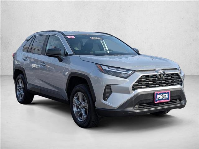 Used 2025 Toyota RAV4 LE image 3