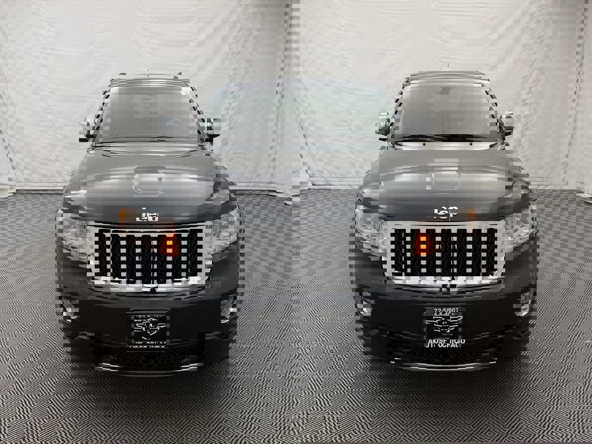 Used 2013 Jeep Grand Cherokee Overland w/ Advance Technology Group image 3