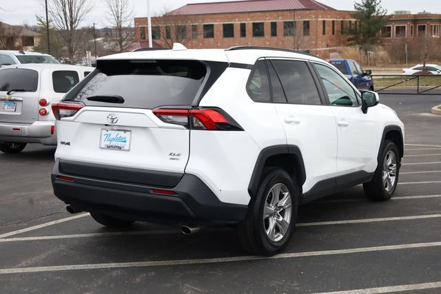 Used 2023 Toyota RAV4 XLE w/ Convenience Package image 6