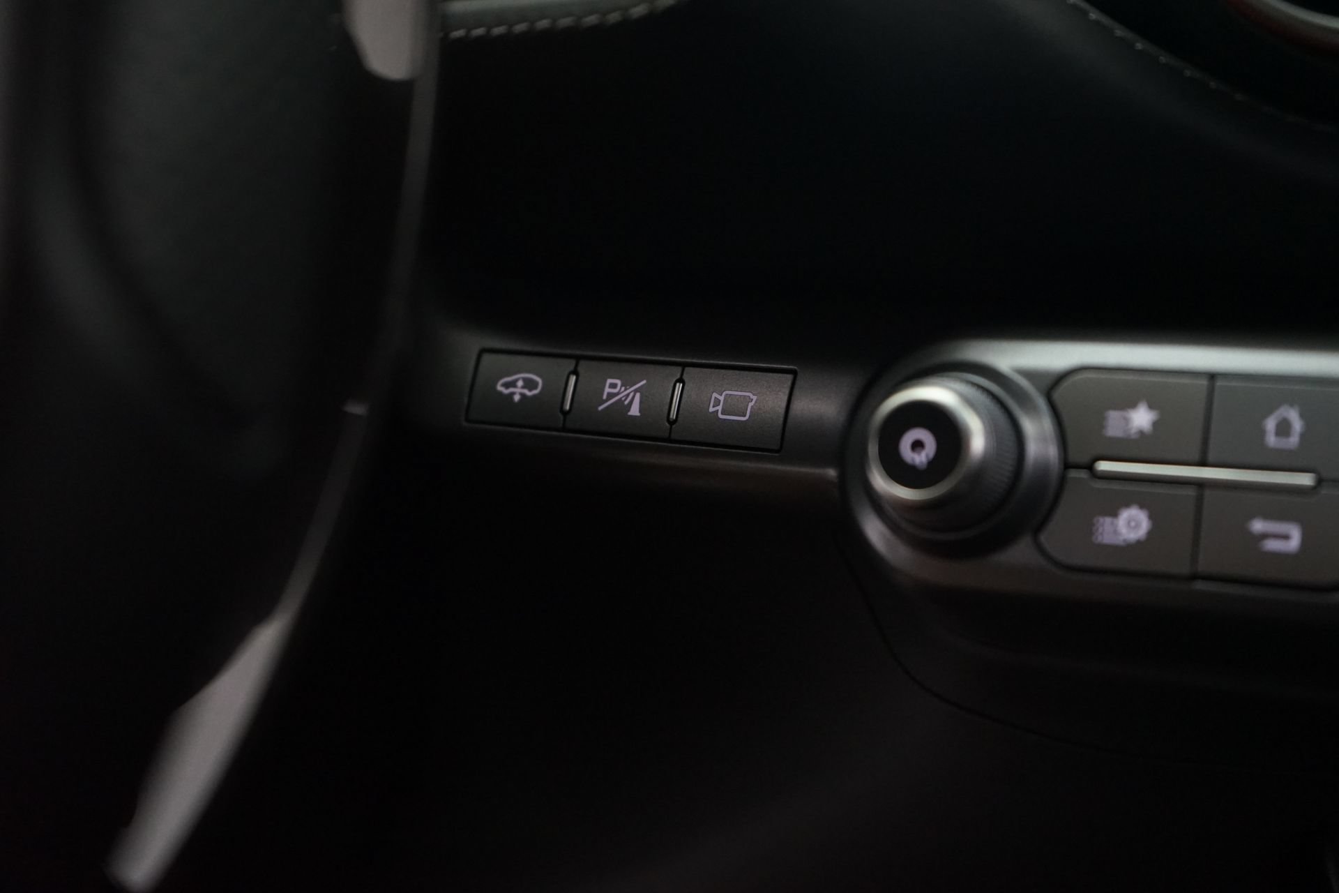 Used 2019 Ferrari 812 Superfast RWD image 16