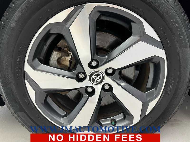 Used 2021 Toyota RAV4 SE w/ Weather & Moonroof Package image 9