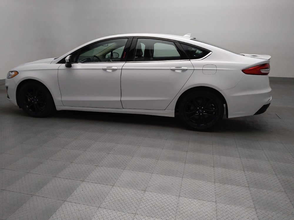 Used 2020 Ford Fusion SE w/ Equipment Group 151A FWD image 3