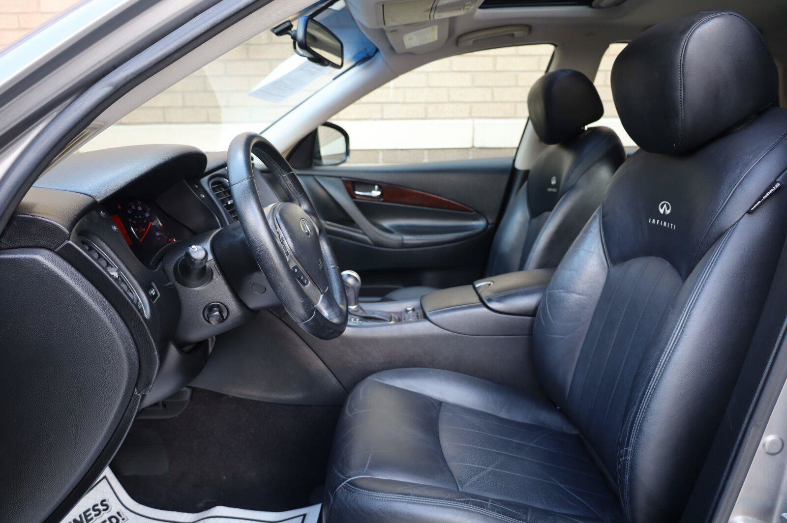 Used 2010 INFINITI EX35 Journey RWD image 17
