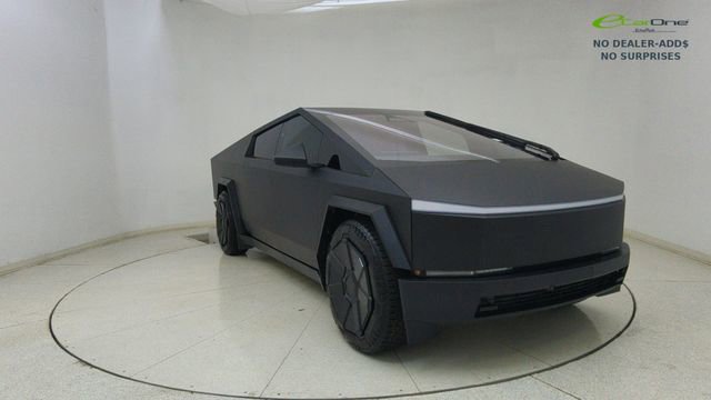 Used 2024 Tesla Cybertruck AWD Crew Cab image 59
