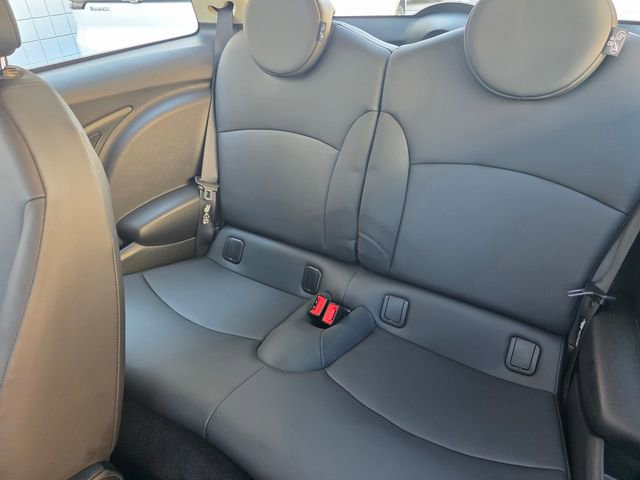 Used 2011 MINI Cooper Hardtop FWD image 13