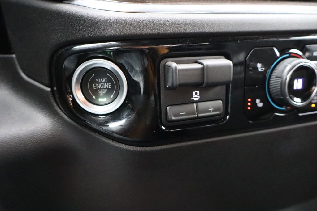 Used 2023 Chevrolet Silverado 1500 RST w/ Z71 Off-Road Package image 12