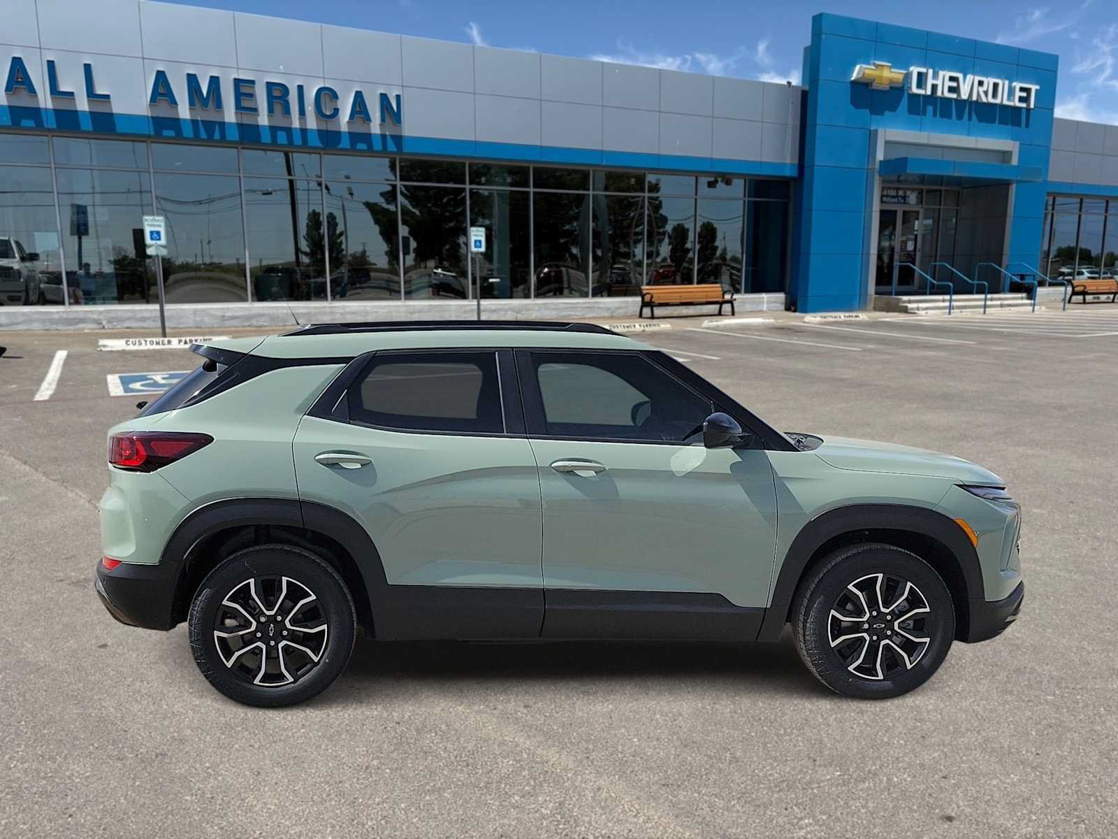 New 2026 Chevrolet TrailBlazer ACTIV w/ Convenience Package AWD/4WD image 9