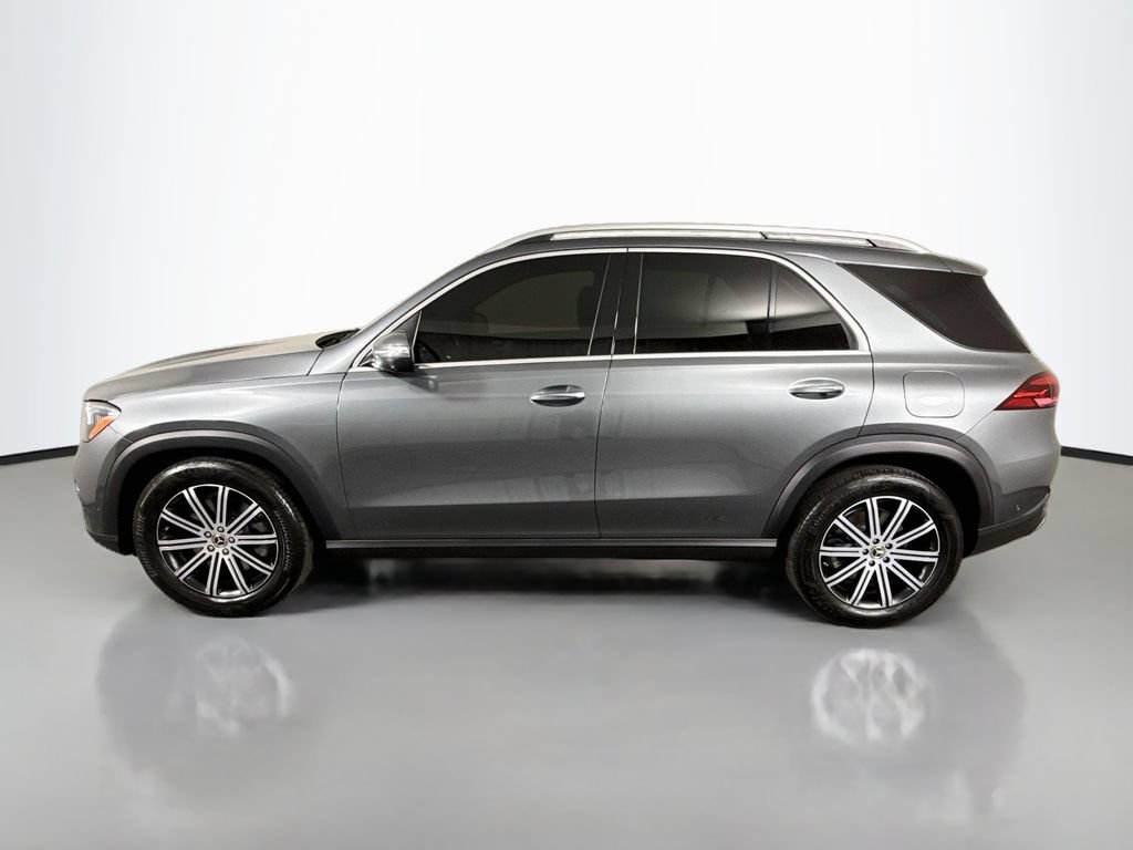 Used 2025 Mercedes-Benz GLE 450e 4MATIC w/ Winter Package image 4