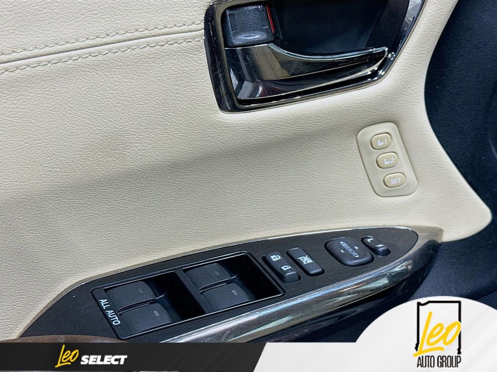 Used 2015 Toyota Avalon XLE Touring FWD image 18