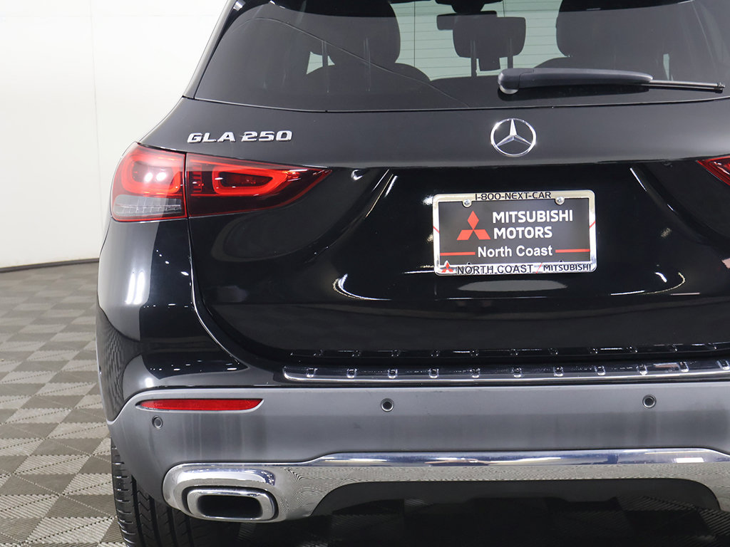 Used 2023 Mercedes-Benz GLA 250 4MATIC w/ Premium Package image 12