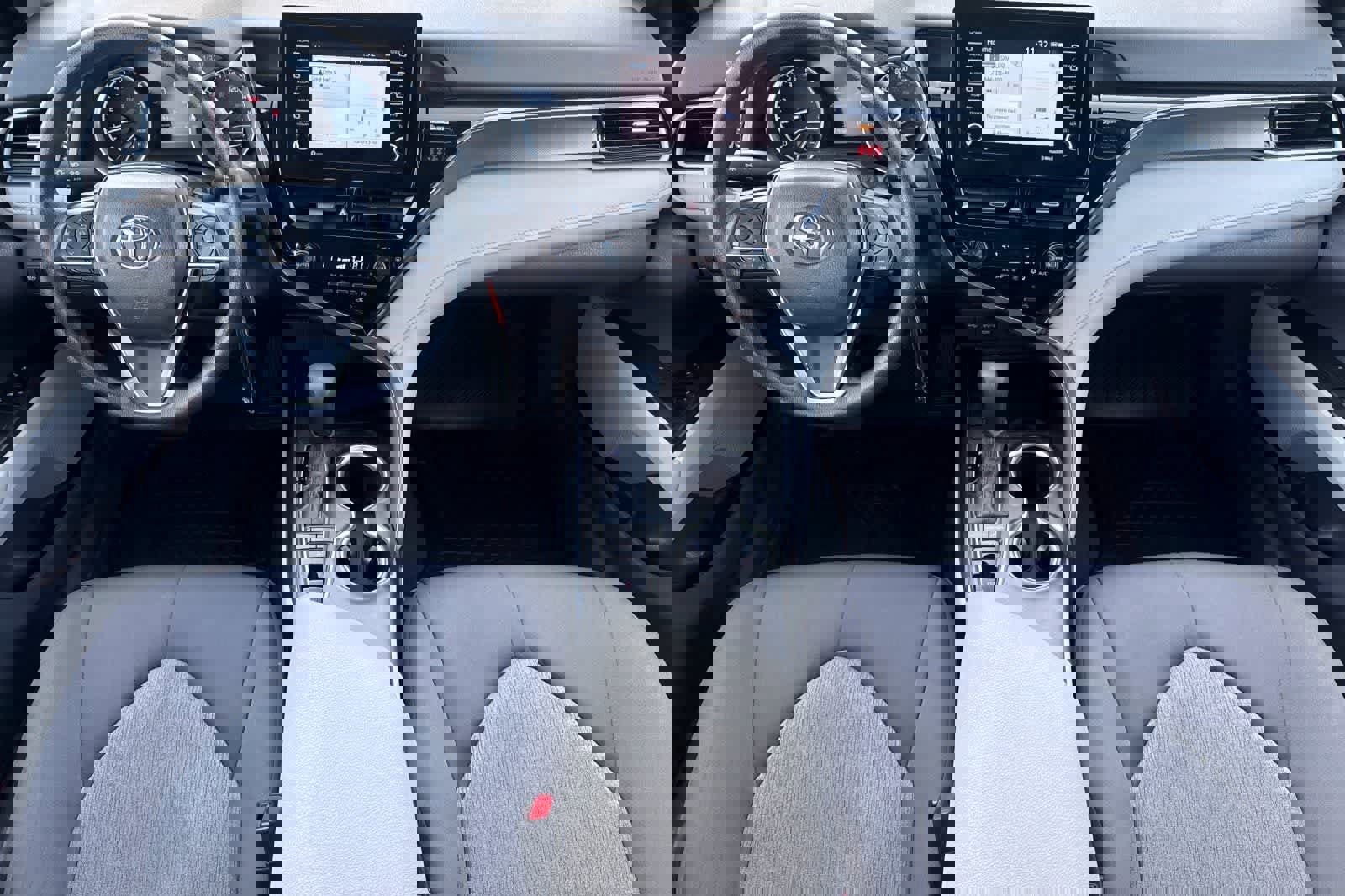 Used 2024 Toyota Camry LE AWD/4WD image 3