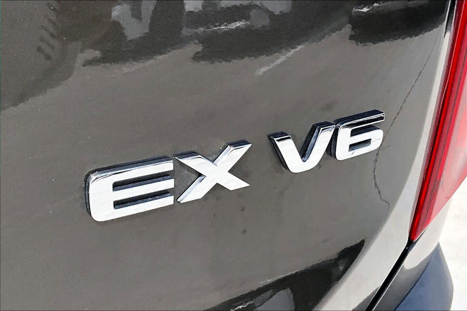 Used 2021 Kia Telluride EX w/ Towing Package FWD image 10