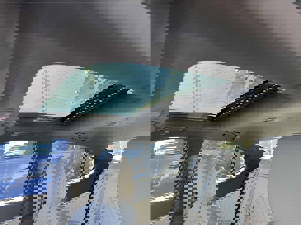 Used 2025 Genesis G70 3.3T Advanced w/ Sport Prestige Package image 19