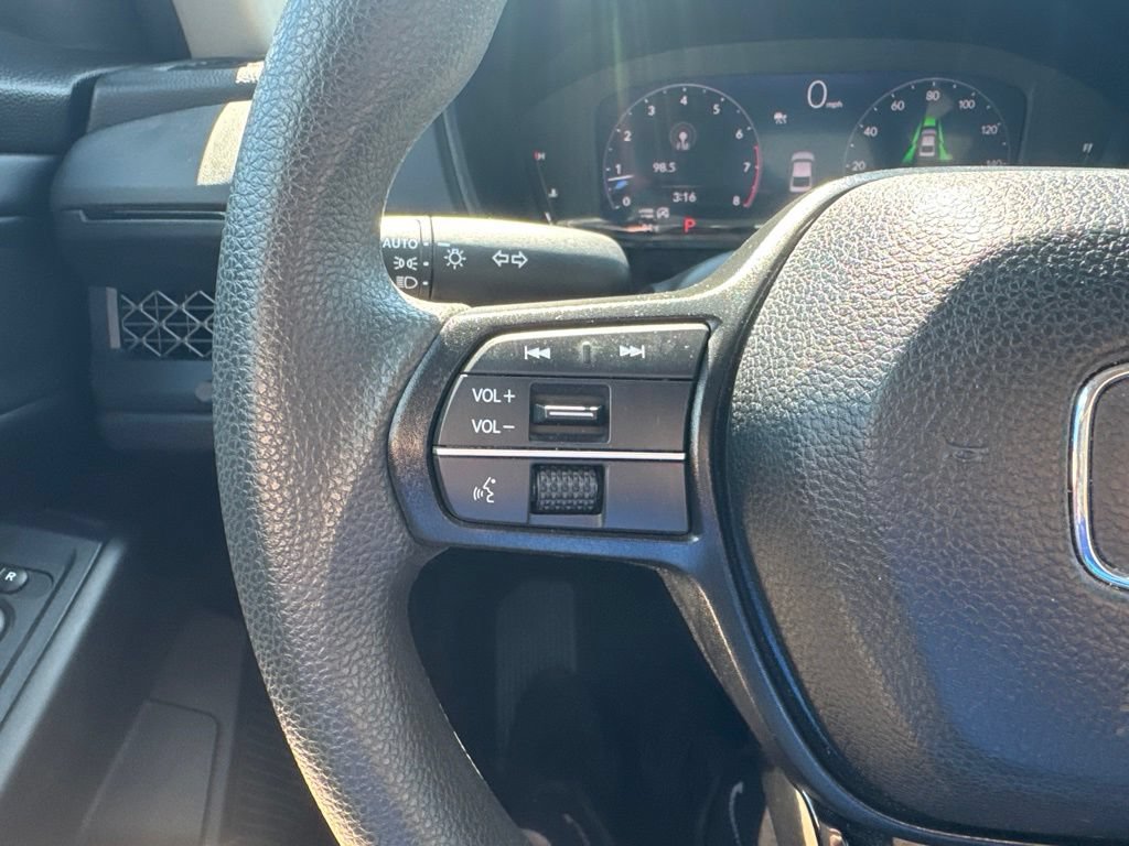 Certified 2023 Honda Accord EX image 26