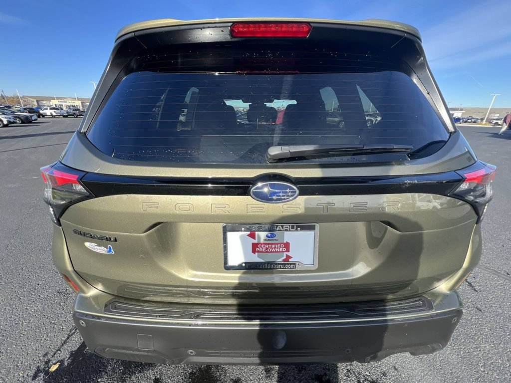 Used 2025 Subaru Forester Limited AWD/4WD image 33