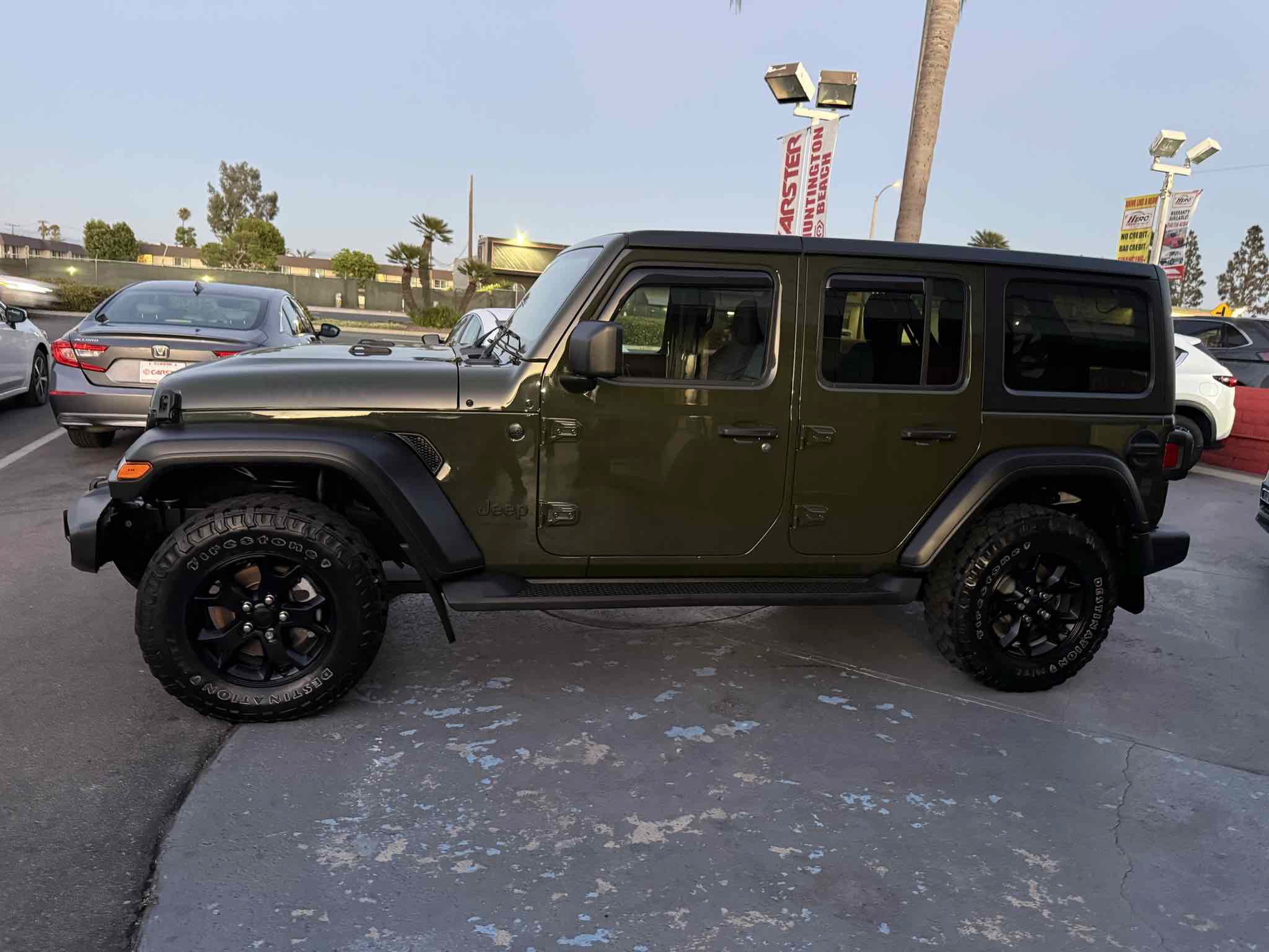 Used 2021 Jeep Wrangler Unlimited Sport AWD/4WD image 2
