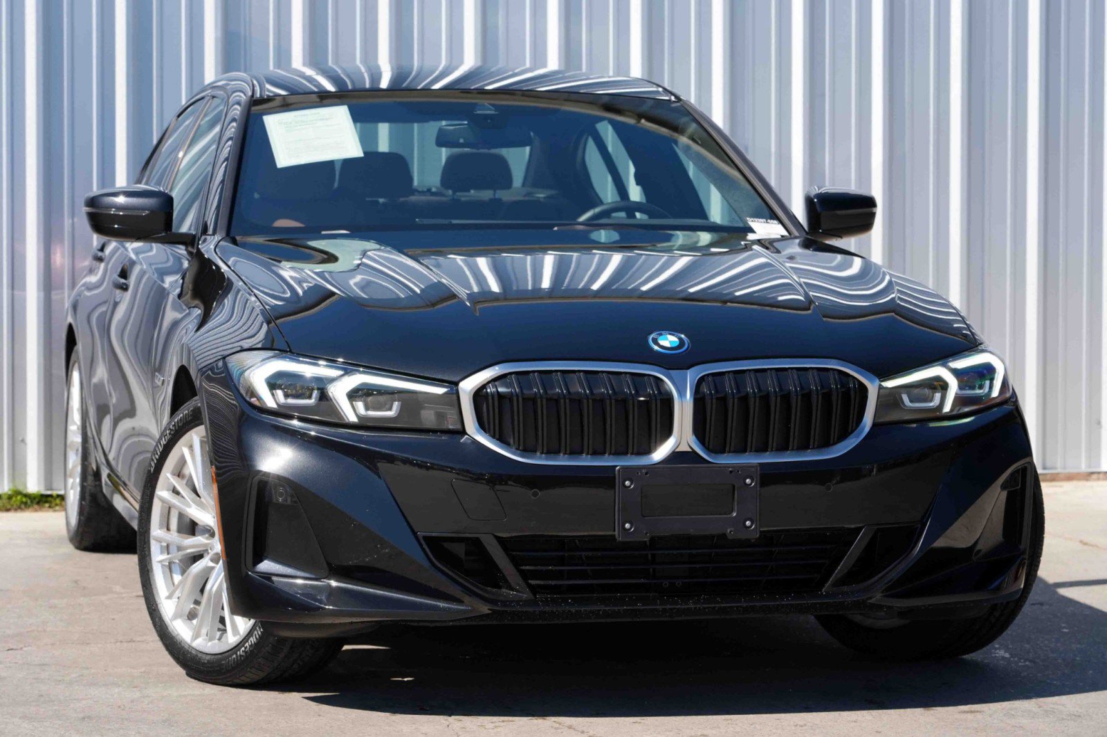 Used 2023 BMW 330e xDrive w/ Premium Package image 2